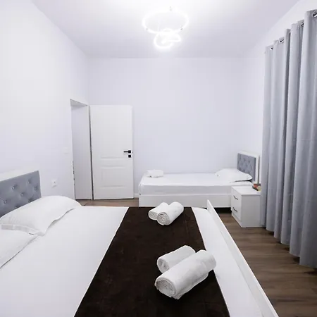 Eka Luxury Apartman Tirana